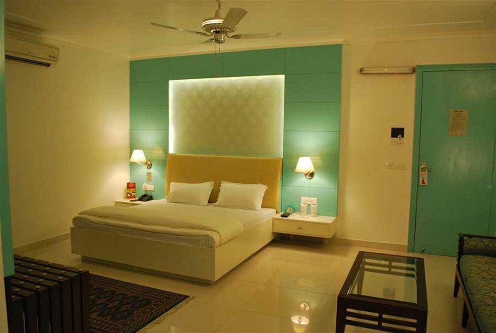 Hotel Arina Inn Nueva Delhi Exterior foto