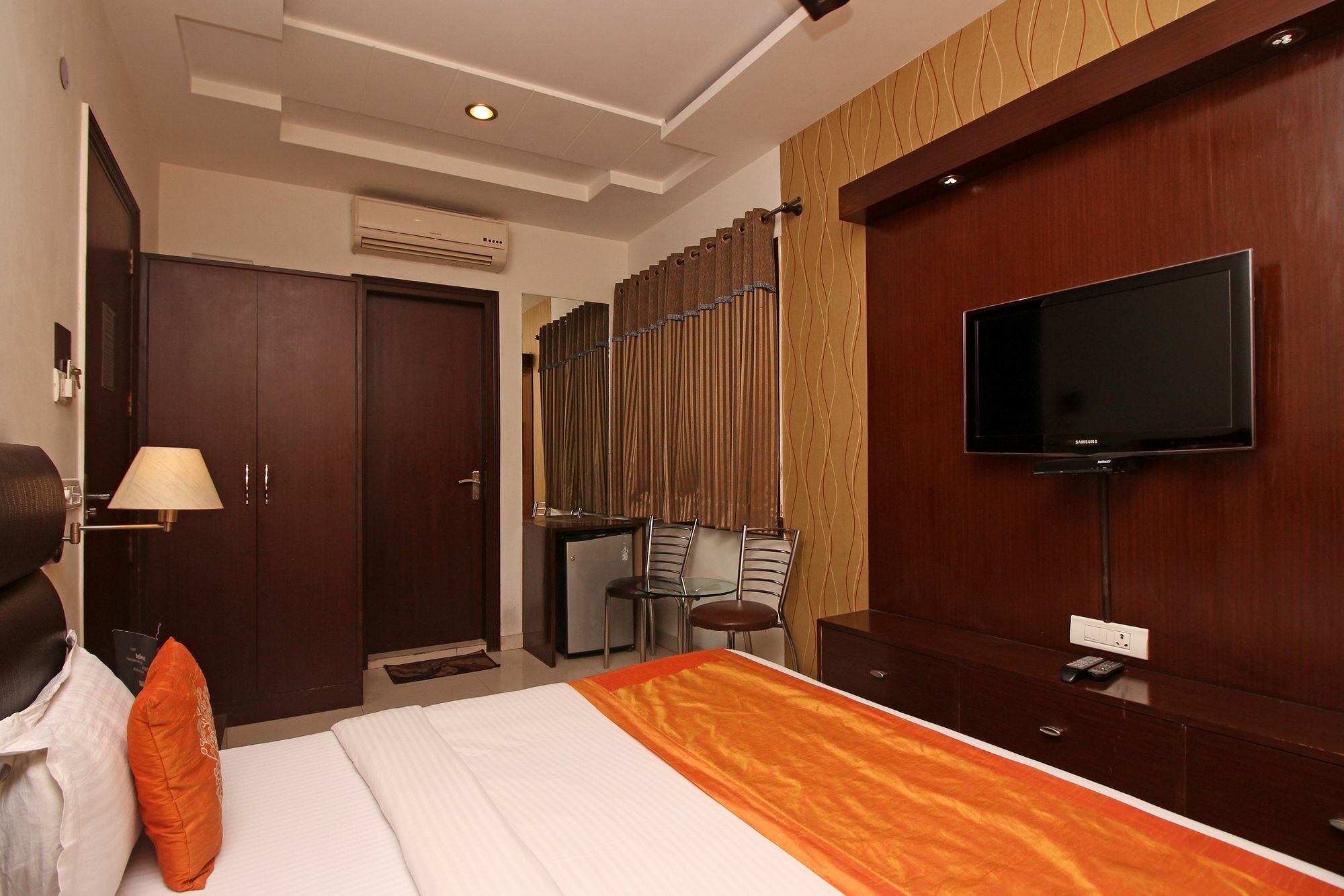 Hotel Arina Inn Nueva Delhi Exterior foto