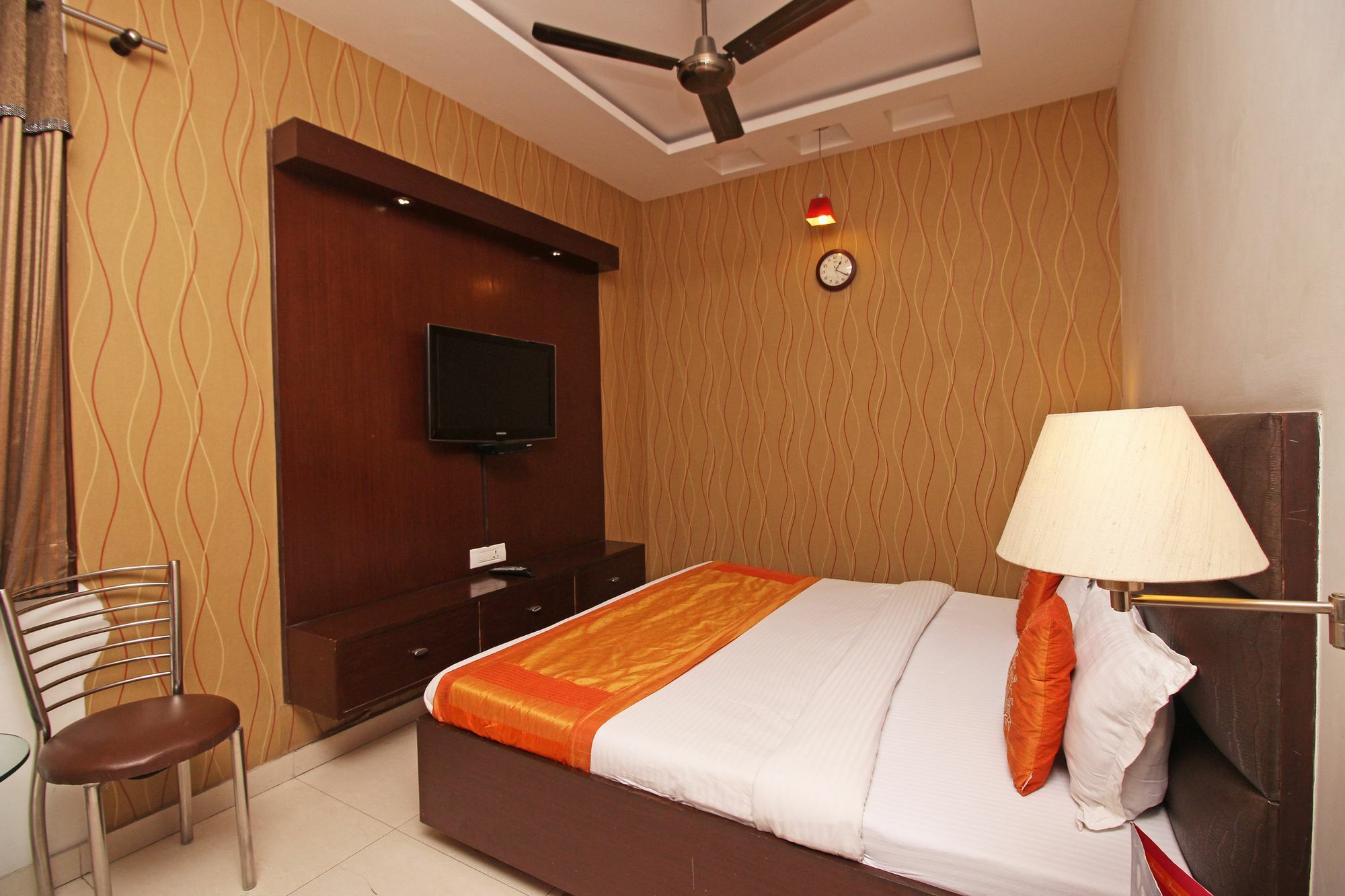Hotel Arina Inn Nueva Delhi Exterior foto